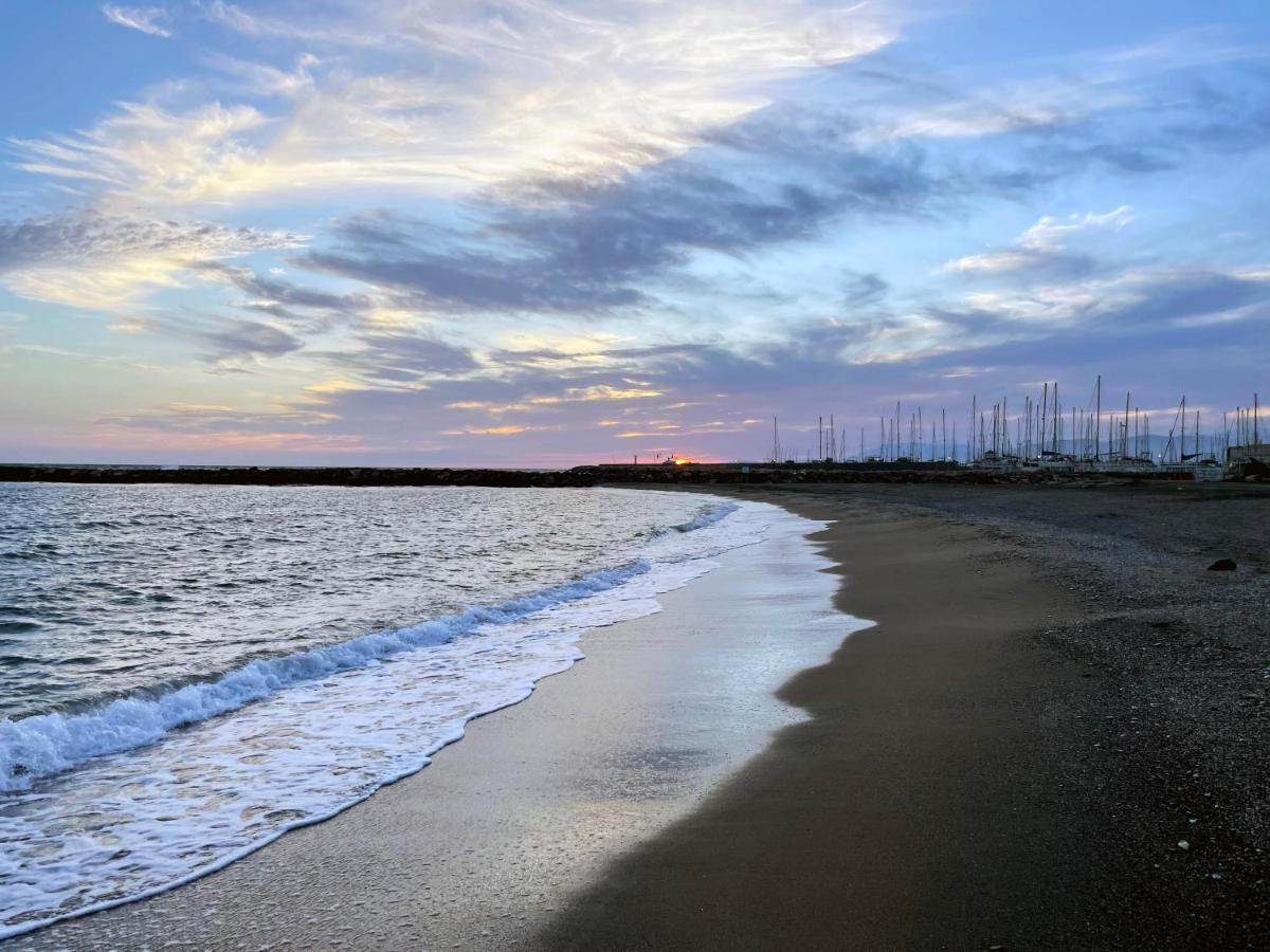 Primera Linea De Playa De Martina Almerimar Dış mekan fotoğraf